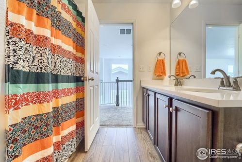 9735 Uravan St, Denver CO  80017 exterior