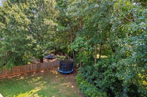 110 Eagle Glen Dr, Holly Springs GA  30189-6915 exterior