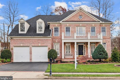 7305 Laurel Creek Ct, Springfield VA  22150-4912 exterior