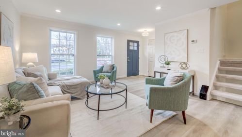 8527 Bauer Dr, Springfield VA  22152-2345 exterior