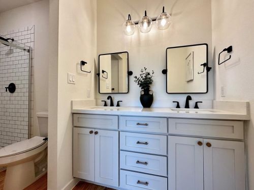 407 Holland St, Bellvue TX  77418-1425 exterior