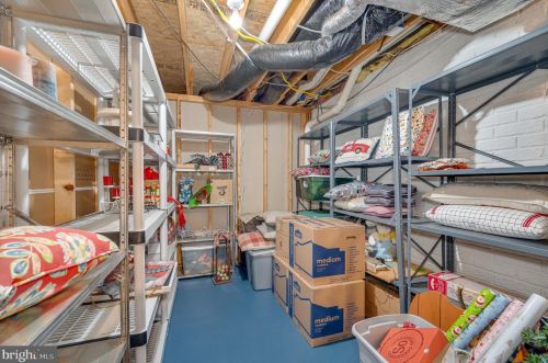 874 Pheasant Hill Rd, Summit Point WV  25446-3634 exterior