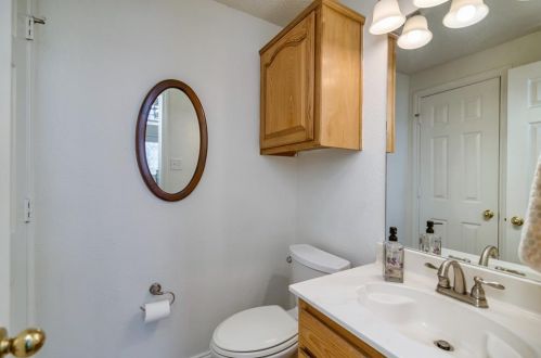 2111 Daniel Way, Carrollton TX 75006-1666 exterior