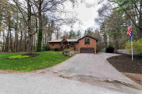 15 Jana Ln, Stratham, NH 03885-2110