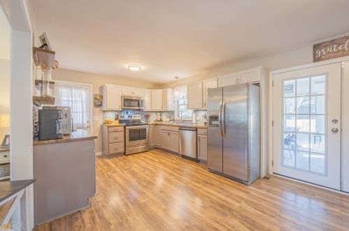 1078 Ridge Rd, Hartwell, GA 30643-4189