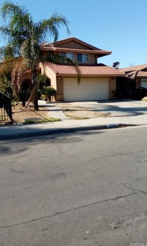 1940 Summertree Dr, Perris, CA 92571-2782