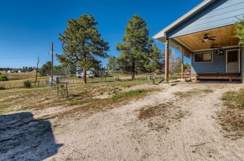 302 Stagecoach Trl, Elizabeth CO 80107-8538 exterior