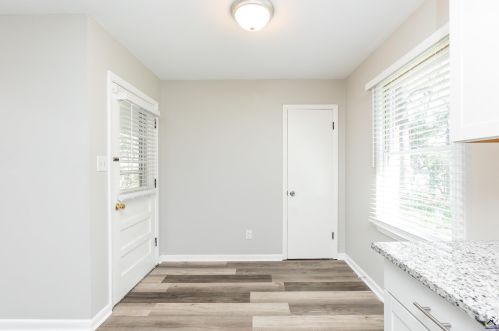 215 Meadow Dr, Warner Robins GA  31093-2121 exterior