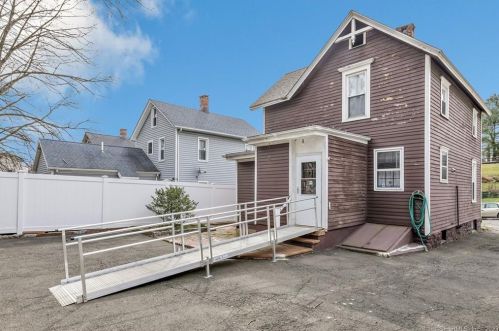 15 Hamilton Ave, Norwalk, CT 06854-3509