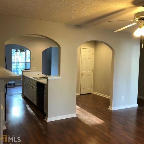 6783 Saganaw Dr, Rex GA  30273-2252 exterior