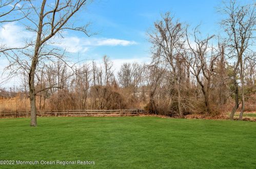 15 Centerville Rd, Holmdel Village, NJ 07733-1102