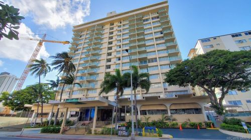 444 Kanekapolei St, Honolulu HI  96815-3038 exterior