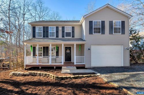 9 Albano Ct, Bybee, VA 22963-2614