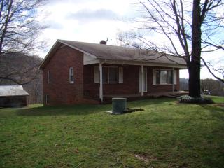 1194 Pauls Creek Rd, Cana, VA 24317-3902