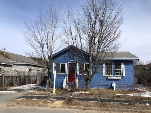 4 Burdett St, Keene, NH 03431-2712