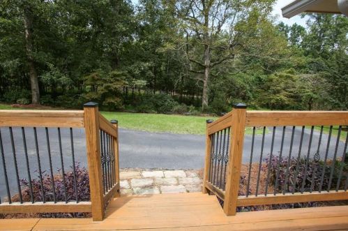 1061 Wayside Rd, Carrollton, GA 30116-8034