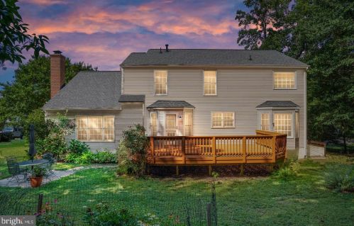 10 Evanshire Dr, Fredericksburg, VA 22406-7231