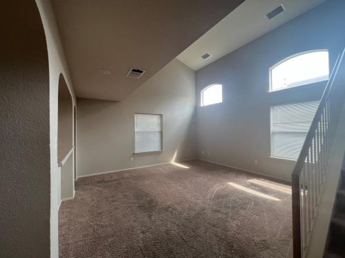 618 Scrutchins, Uhland TX  78640-5436 exterior