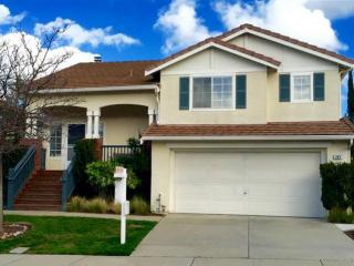 287 Oakwood Cir, Pacheco, CA 94553-3568