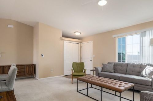 443 Fredonia Dr, Pueblo CO  81007-1302 exterior