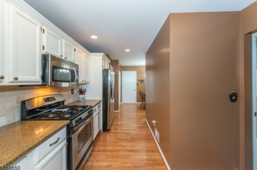 4 Mahogany Way, Dover NJ  07869-3734 exterior
