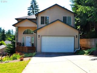 991 67th St, Springfield, OR 97478-4734