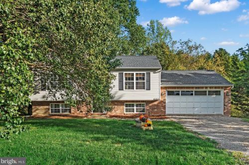 10029 Windridge Dr, Fredericksburg, VA 22407-4365