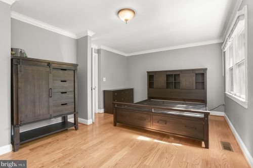 10871 Lockwood Dr, Silver Spring MD 20901-4514 exterior