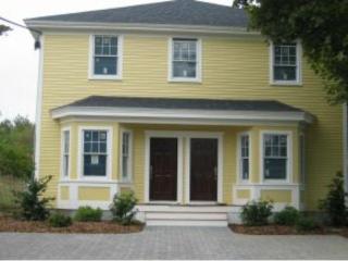 20 Cable Rd, Rye, NH 03870-2411
