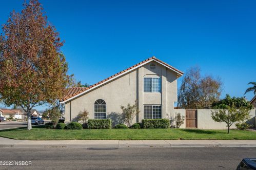 512 Silverado Ave, Santa Maria, CA 93455-6811