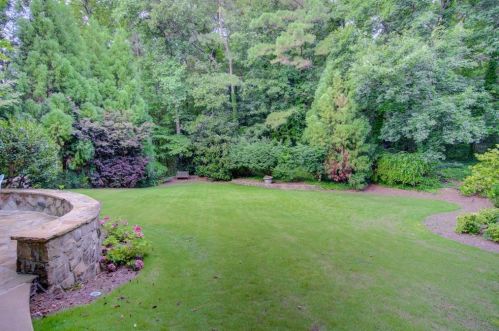 443 Langley Oaks Dr, Marietta, GA 30067-4977