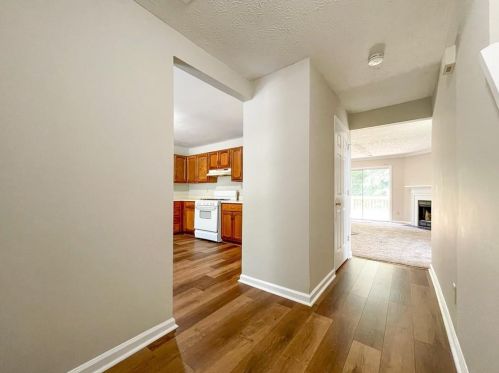 3521 Kennesaw Station Dr, Kennesaw, GA 30144-1980