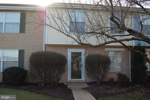 28 Williamstown Cir, York, PA 17404-9434
