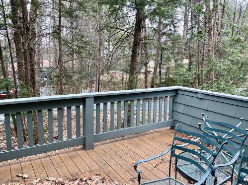 45 Woodside Cir, Torrington CT  06790-2238 exterior