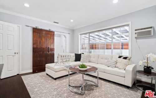 612 Ivy St, Glendale CA  91204-1027 exterior