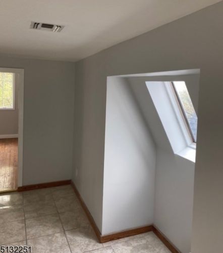 62 Llewellyn Ave, Bloomfield, NJ 07003-2320