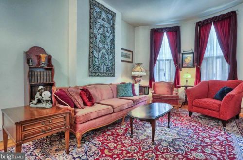 263 Walnut St, Carlisle PA  17013-3735 exterior