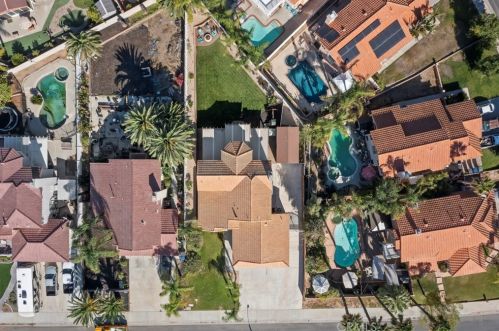 8517 Rosemary Dr, Riverside CA  92508-2921 exterior