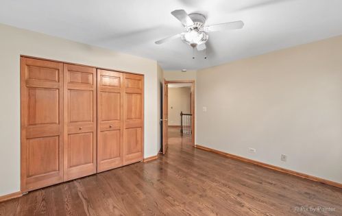 1210 Easton Dr, Carol Stream IL  60188-4817 exterior