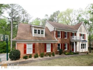 50 Connemara Rd, Roswell, GA 30075-4840