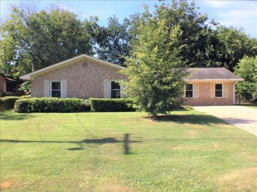 111 Scarborough Rd, Lithonia, GA 31028-1334