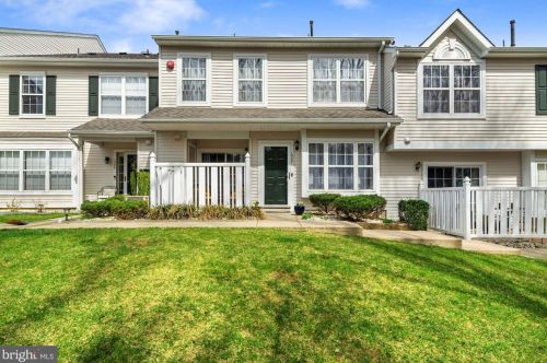 1507 Beacon Hill Dr, Erial, NJ 08081-1168