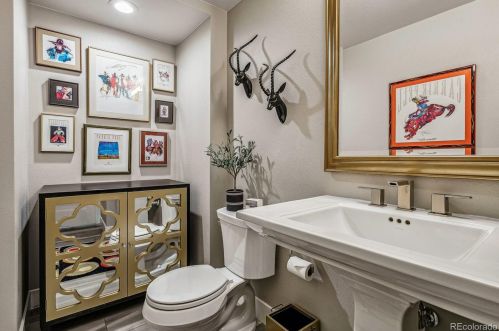 7597 Rosemary Cir, Englewood CO 80112-6421 exterior