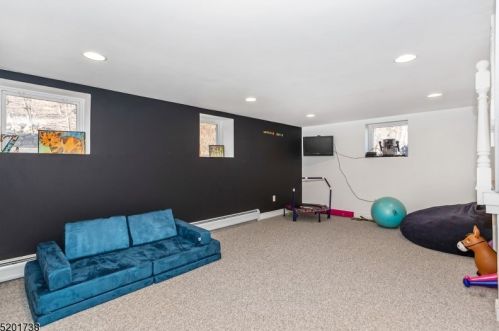 97 Roosevelt Ave, Paterson NJ  07506-0015 exterior