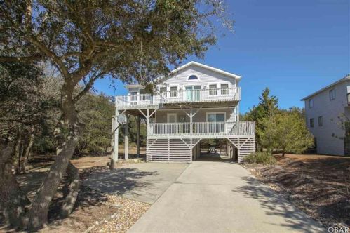 122 Plover Dr, Southern Shores, NC 27949-4507