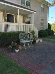 370 Peachtree Hills Ave, Atlanta GA  30305-4216 exterior