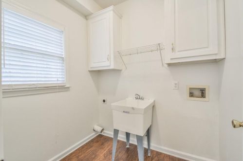 4800 Highland Lk Dr, Atlanta GA  30349-3913 exterior