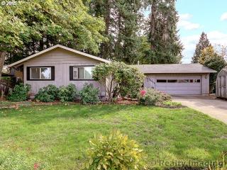 12490 Walnut St, Portland OR  97267-1228 exterior