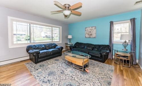 23 Alcrest Ave, Mount Olive, NJ 07828-1418