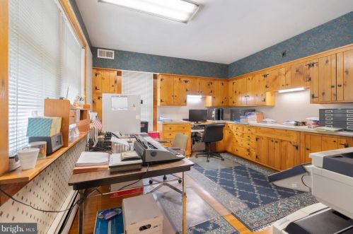 515 Carlisle St, Hanover PA 17331-2406 exterior